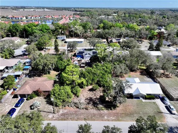 3320 Dolphin Dr, Sebring, FL 33870