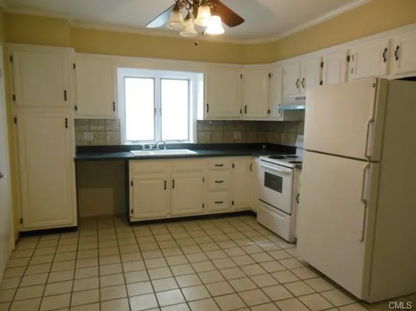 18 Beal St, Stamford, CT