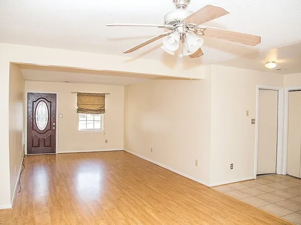 1136 Woodcock Ln, Virginia Beach, VA 23454