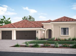 2207 Madeline Dr, Hanford, CA