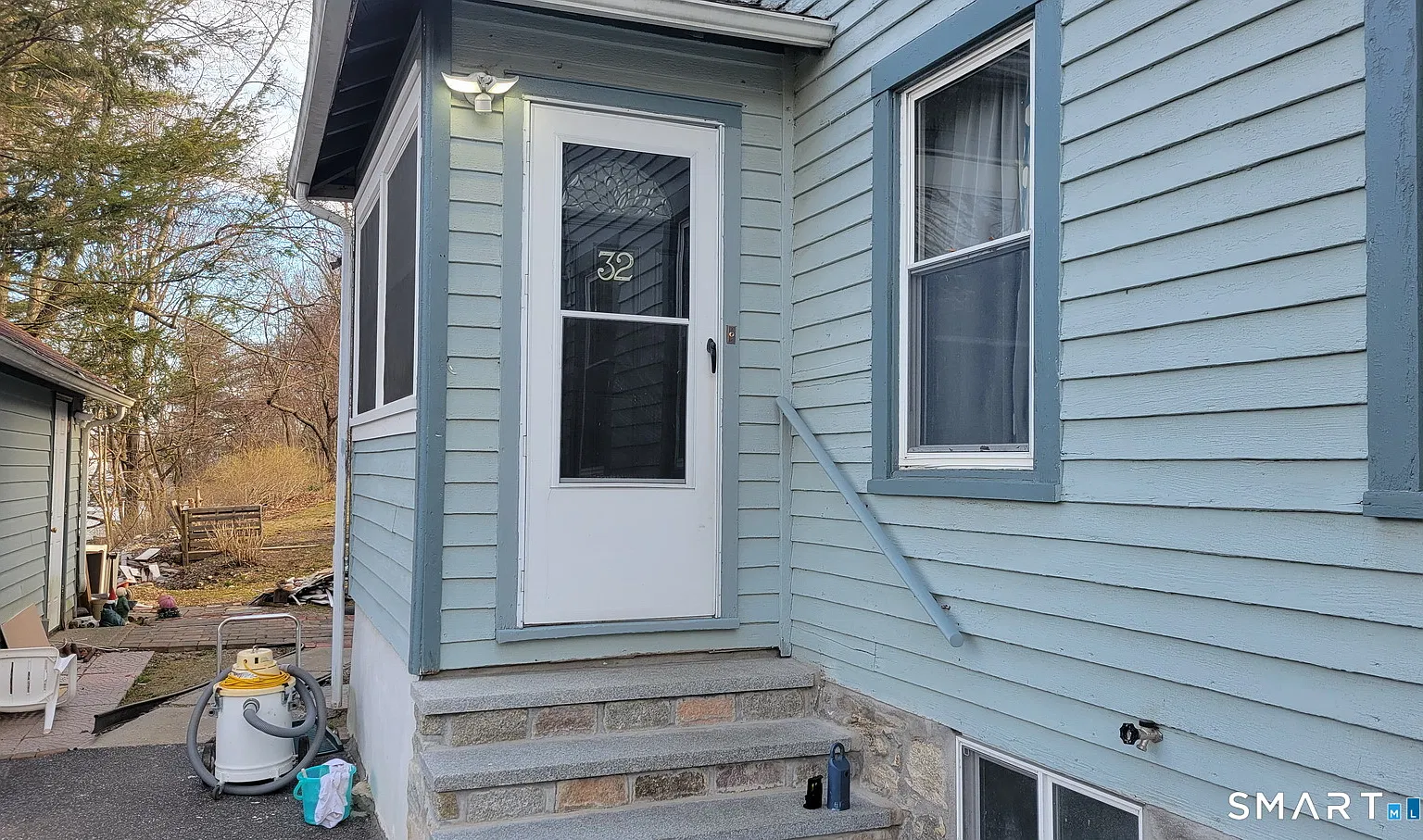 3 bed, 2.0 bath, 1070 sqft, $2,850 — Photo 2