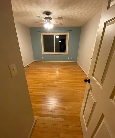 1045 Morningside Dr — Photo 9