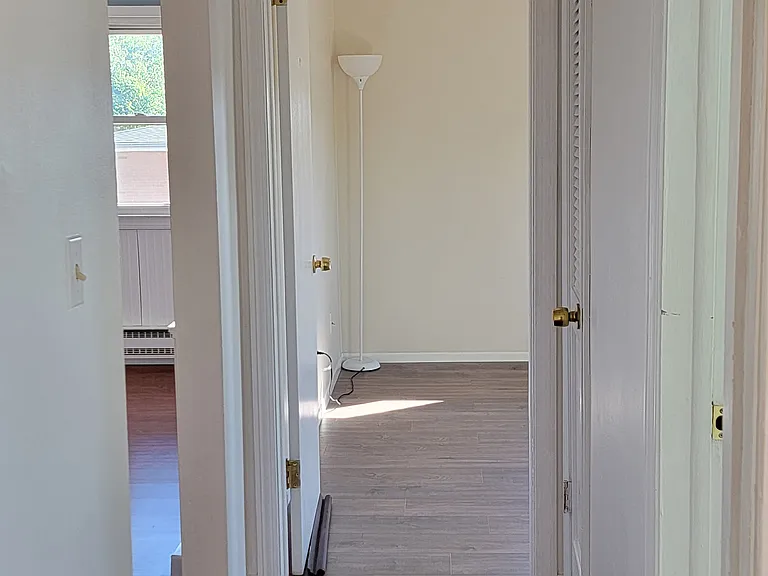 45 Donna Dr #C8 — Photo 6