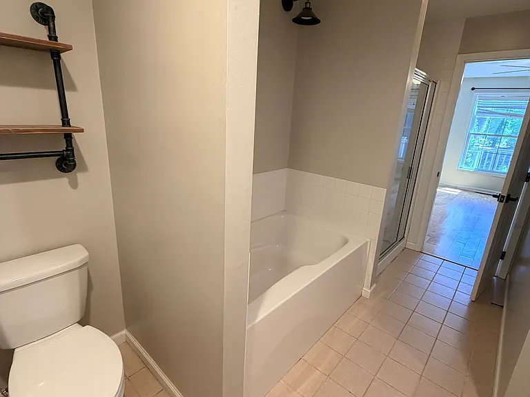44 Marina Dr — Photo 10