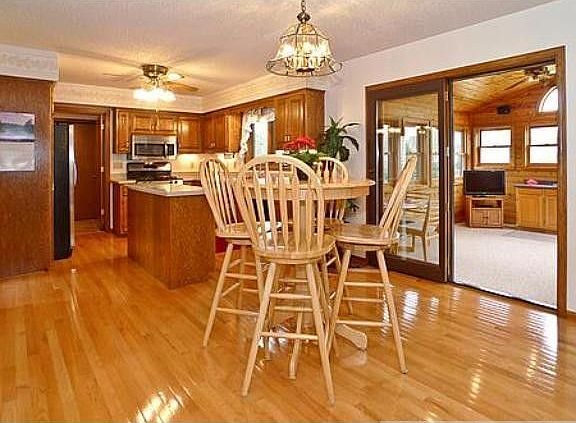 4th image of 1896 Catalina Dr