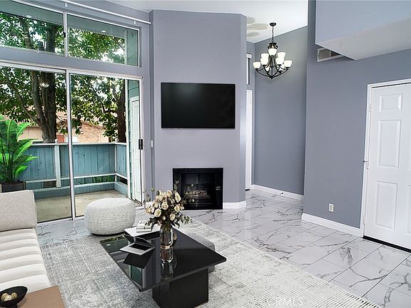 2nd image of 10350 Topanga Canyon Blvd