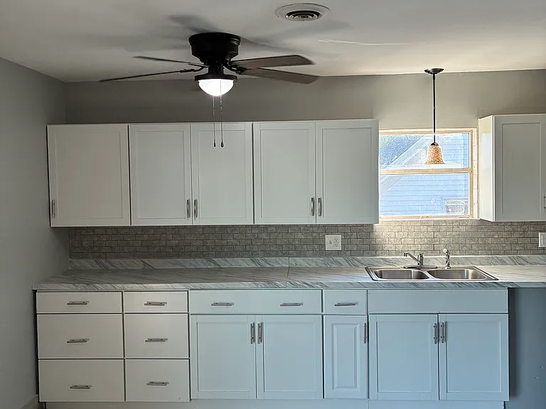 19 Bend St #3 — Photo 16