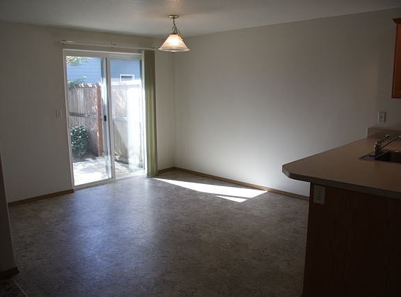 5th image of 2318 SW Peggy St