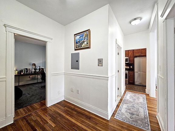 4th image of 1564 Commonwealth Ave APT 5