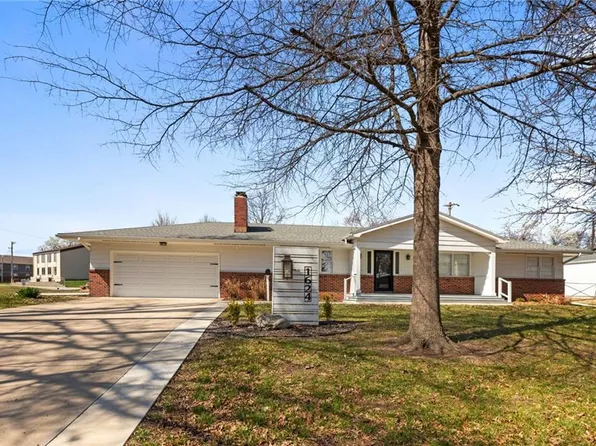 1624 S Oak St, Ottawa, KS 66067