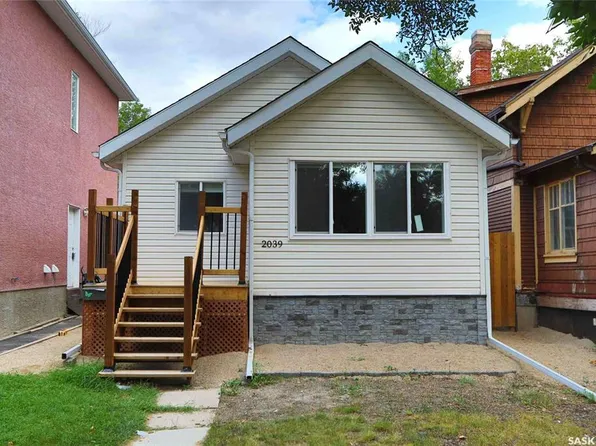2039 WALLACE STREET, Regina, SK S4N 4A3