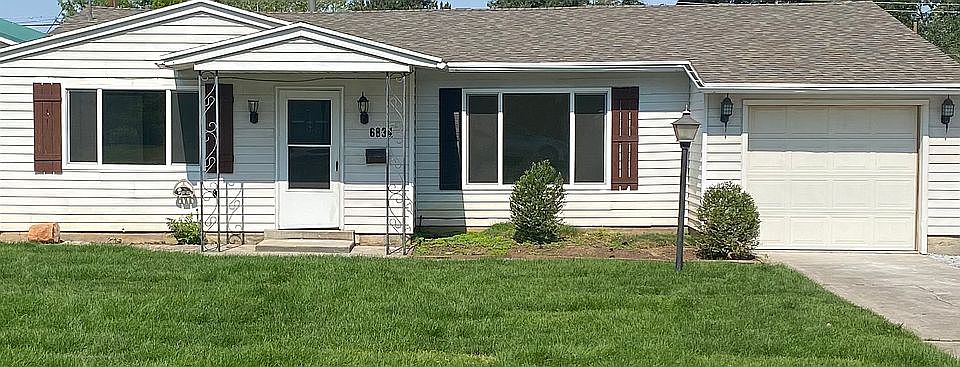 1st image of 6834 S Meadow Dr