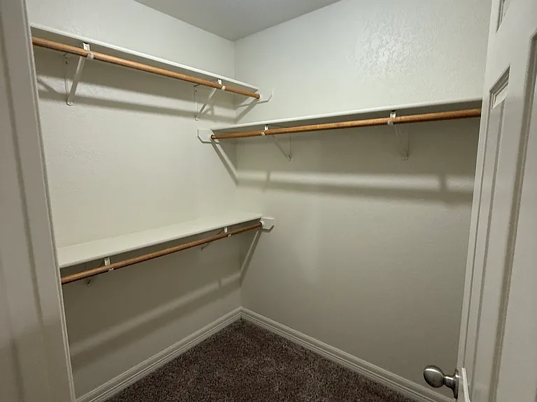 820 N Beal St #B — Photo 12