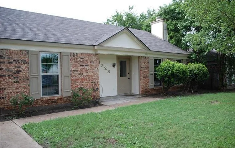 3728 Flintwood Trl — Photo 1