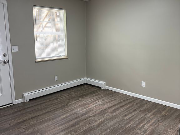 4th image of 4943-4959 Massillon Rd #4959-B