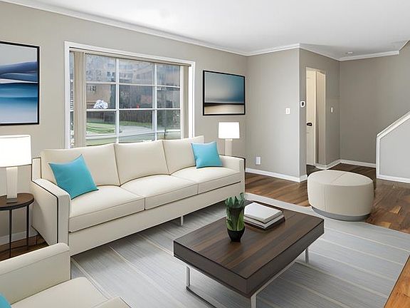 5th image of 19201 Raymond St