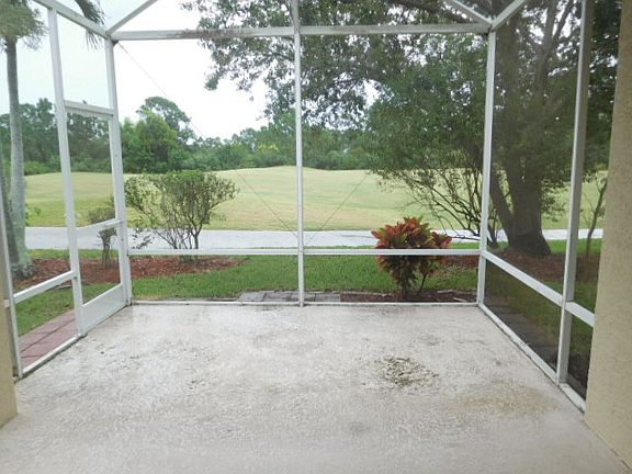 4th image of 3661 NW Willow Creek Dr