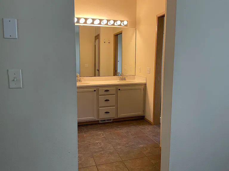 4716 Mill Pond Dr SE #1001 — Photo 13