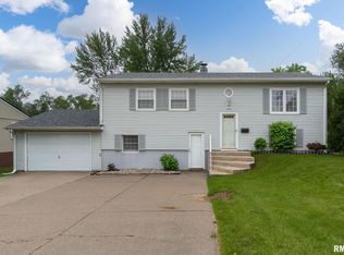 2404 W 46th St, Davenport, IA 52806