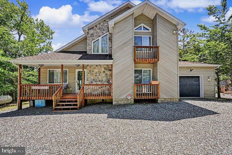 1st image of 211 Nadine Blvd