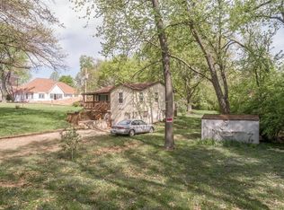 4245 Hineman Dr, Saint Charles, MO 63301