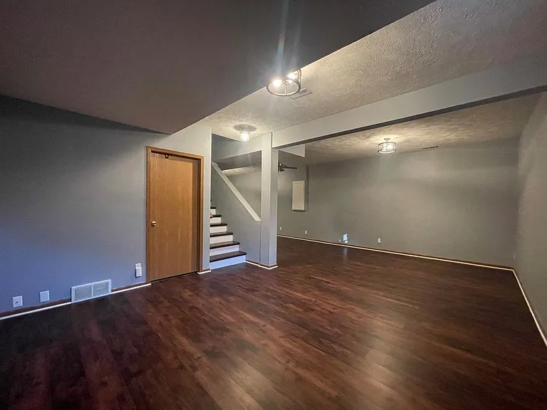 2930 Blackhawk Dr — Photo 18