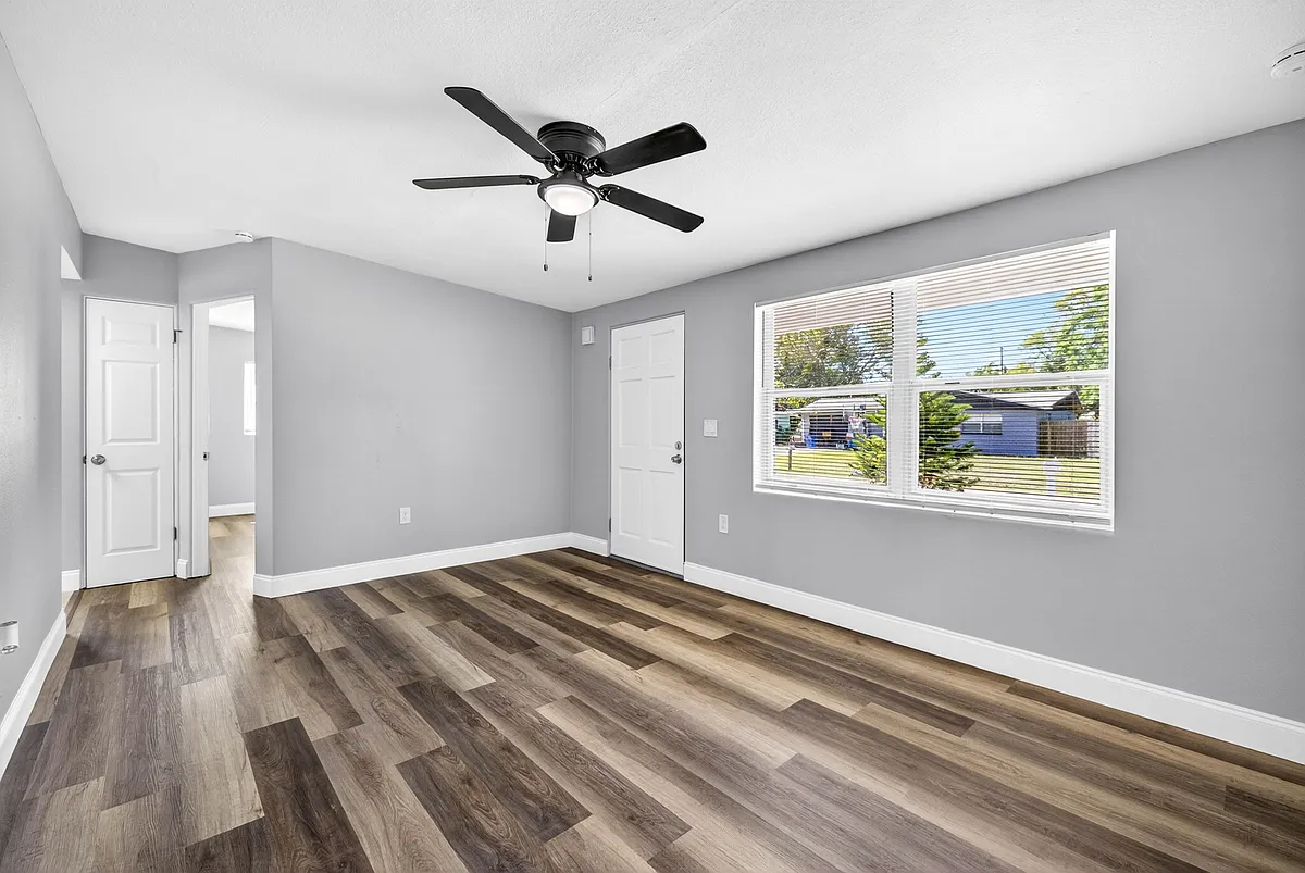 Building Photo - 7125 Seward Dr