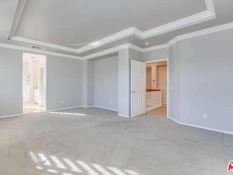24040 Dandelion Ln — Photo 17