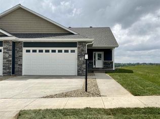 701 Rolling Hills Dr, Tiffin, IA 52340