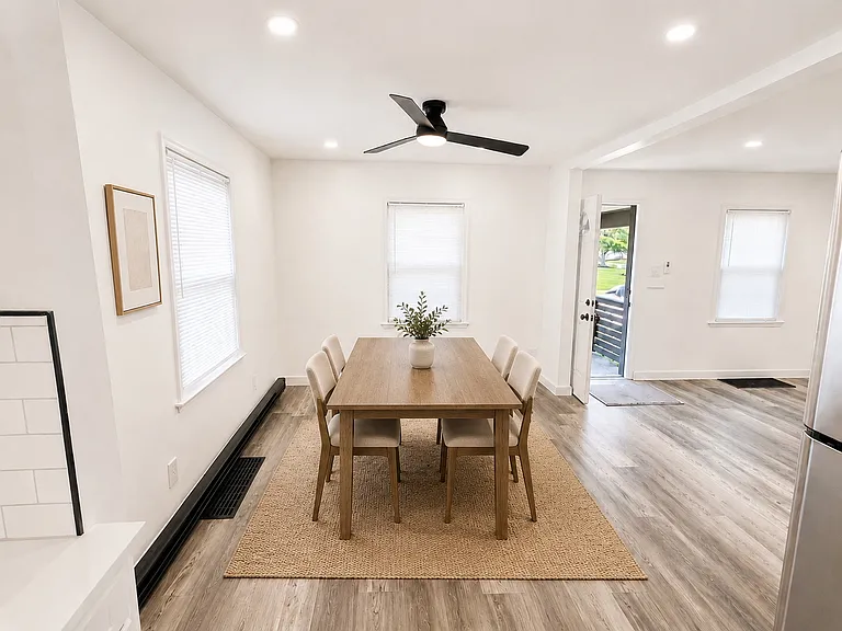 1339 Duxberry Ave — Photo 5