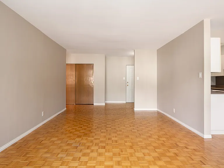 1970 W 41st Ave #305 — Photo 5