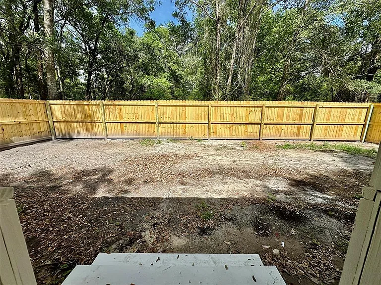 13647 NE 141st Dr — Photo 33