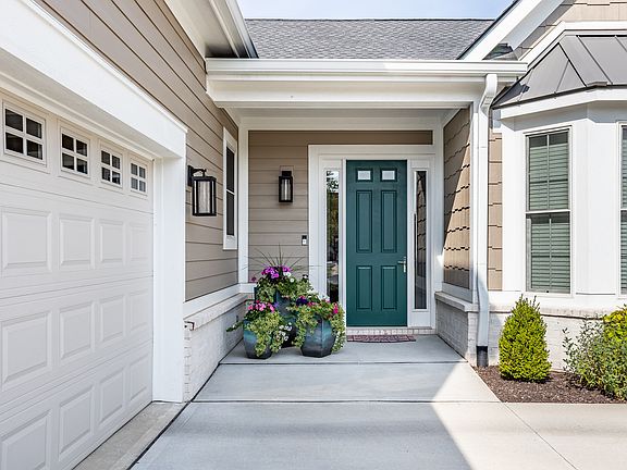 2nd image of 20152 Hampton Park Dr