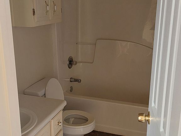 Bedroom 1's Bathroom