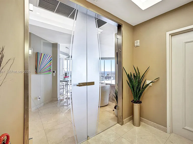 21200 Point Pl #Penthouse 2804 — Photo 25
