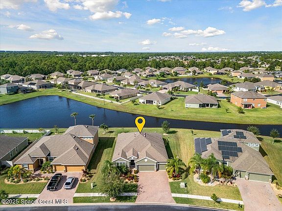 4th image of 634 Easton Forest Cir SE