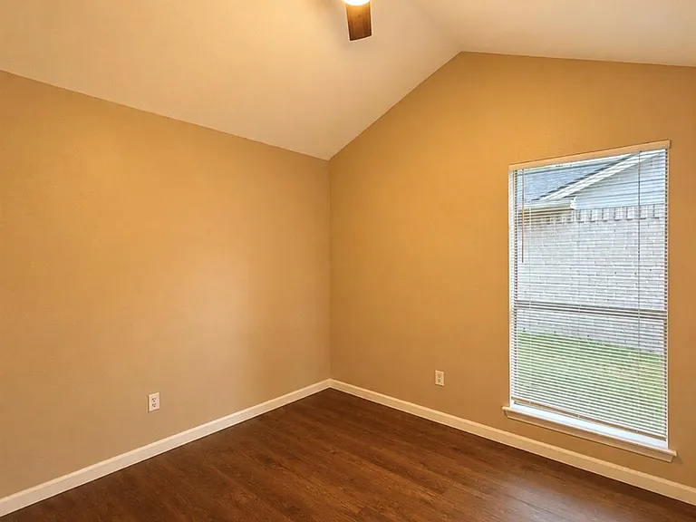 7310 Arista Dr — Photo 10