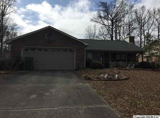 6539 Willow Springs Blvd NW, Huntsville, AL 35806