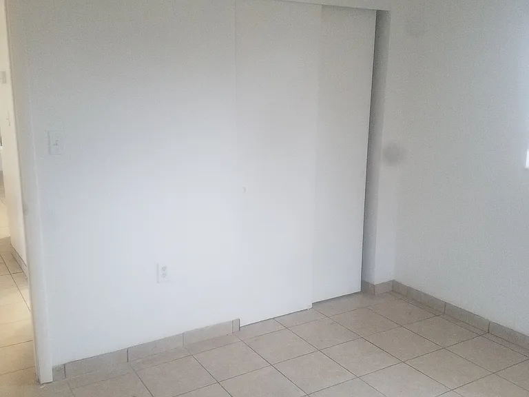 4548 Belfast Dr — Photo 10