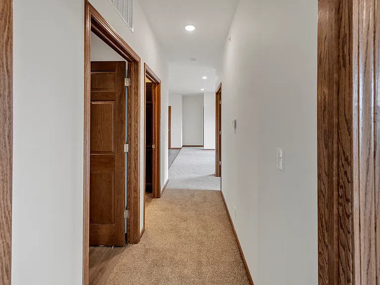 Wilderness Hills South Apartments — Photo 109