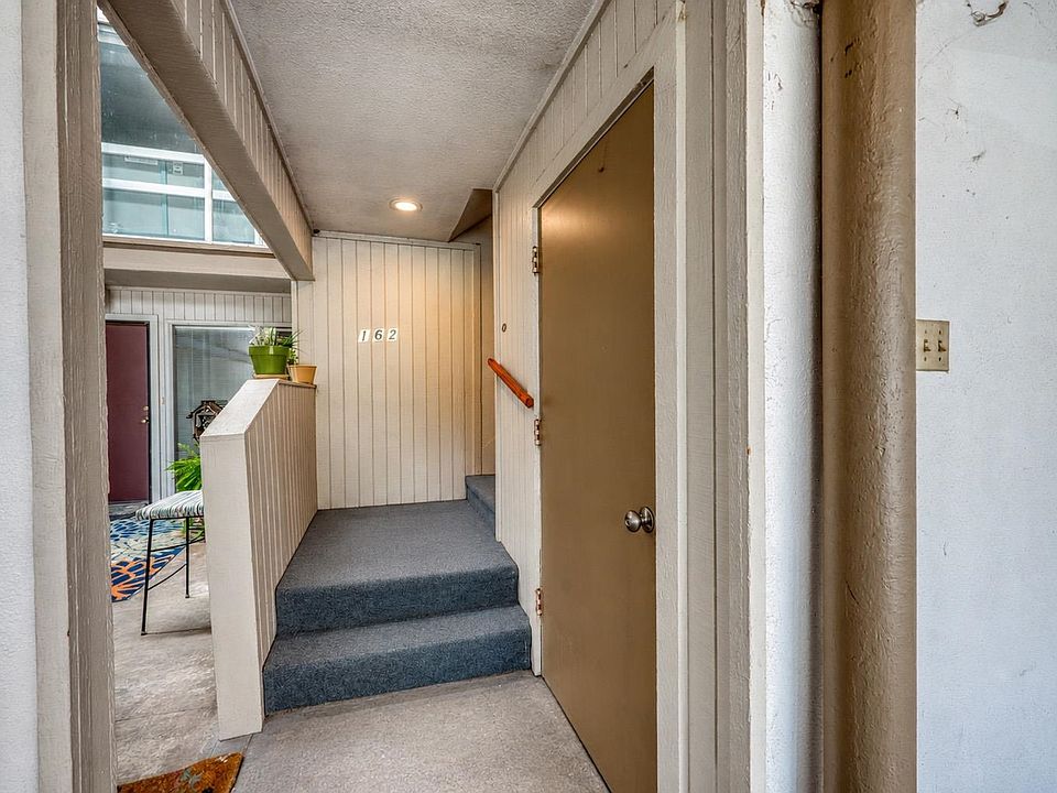 306 Out Yonder, Horseshoe Bay, TX 78657 | MLS #179294 | Zillow