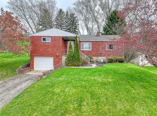 5 Jackson St, Coraopolis, PA 15108