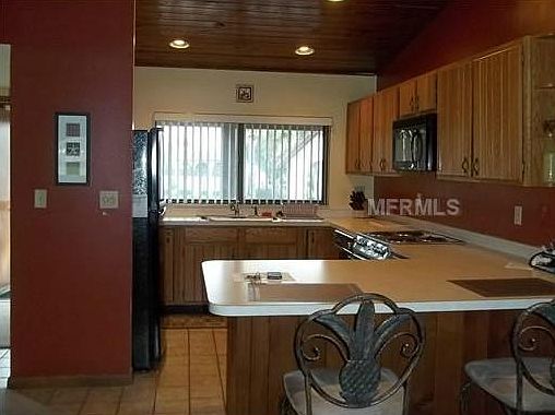 5th image of 4202 Village Ct #4202