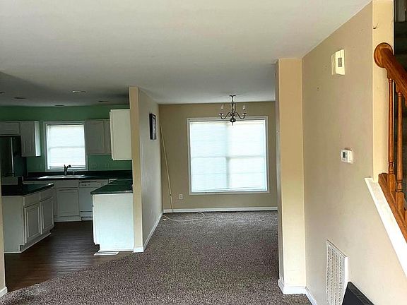 3rd image of 1103 Pine St
