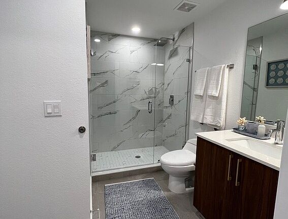 3rd image of 1767 N University Dr #250