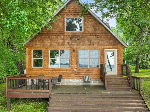 10215 Amery Ave NW, Monticello, MN 55362