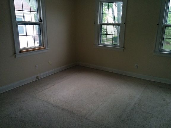 4th image of 1628 Milford Ave