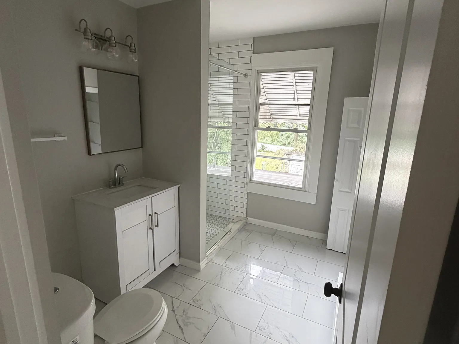 84 Munson Street - 2 — Photo 3