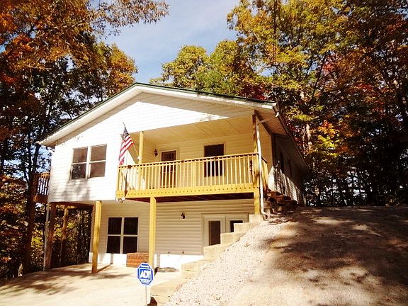 3rd image of 34 Mimosa Dr