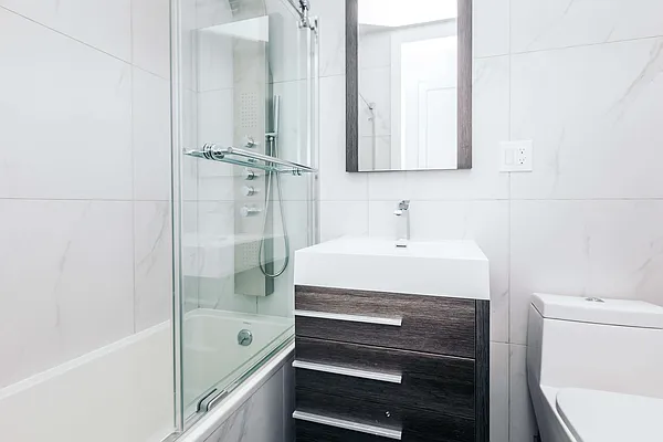 Rented by Nooklyn NYC LLC | media 45